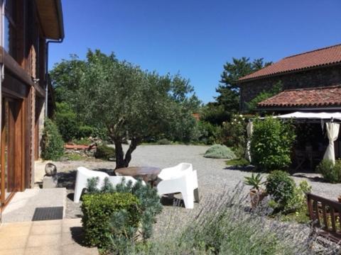 Loft Atypique Bed & Breakfast Villeneuve-de-Riviere