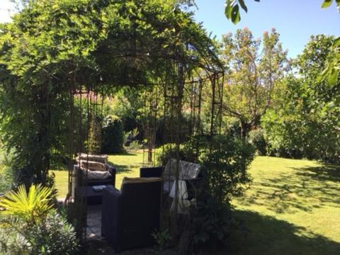 Bed & Breakfast Loft Atypique Villeneuve-de-Riviere
